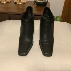 Black leather Bakers ankle boots